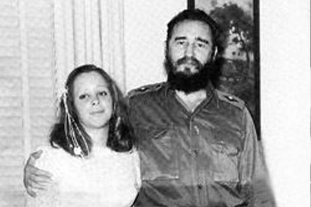 $!Alina y su padre, Fidel Castro.