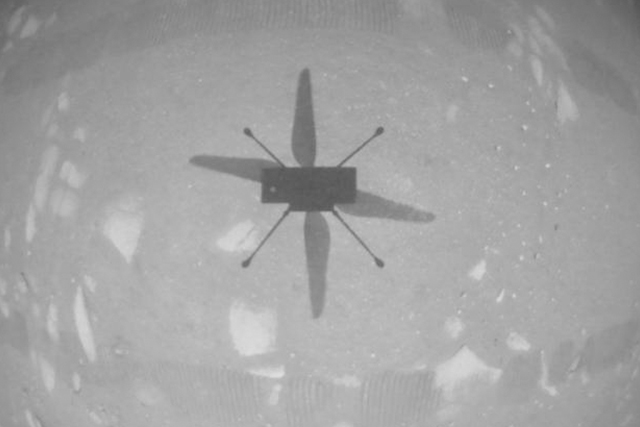 Histórico primer sobrevuelo de helicóptero de la NASA sobre Marte