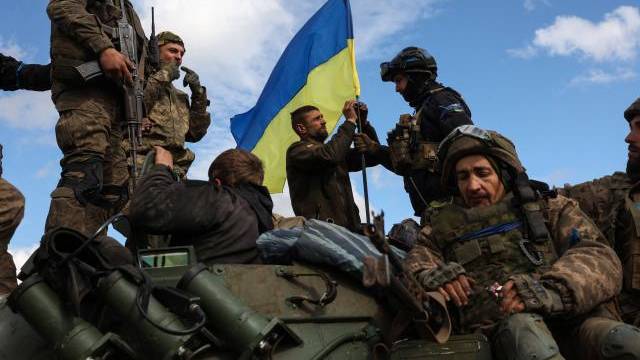 Ucrania afirma haber emprendido una nueva ofensiva en el este contra las tropas rusas para recuperar su territorio