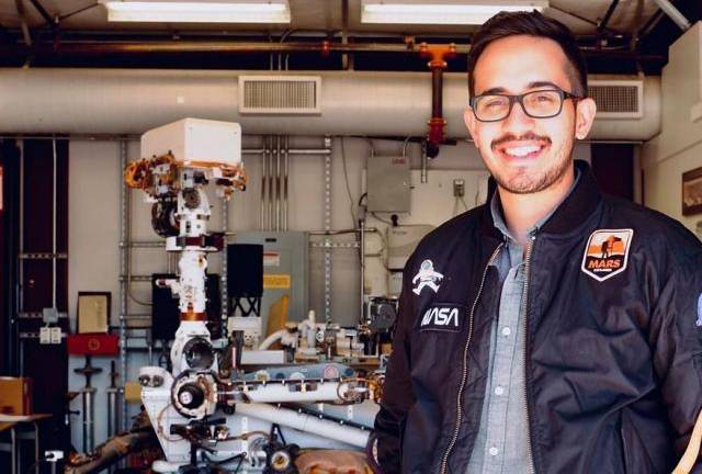 ¿Cómo llegó el ecuatoriano Elio Morillo a la NASA?