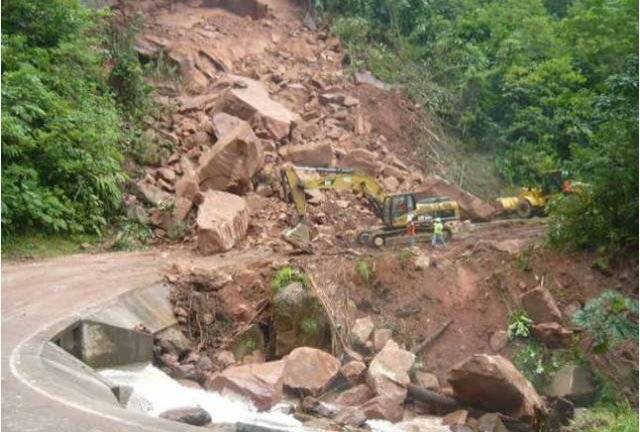 Deslizamiento en Perú deja 2 fallecidos