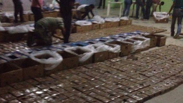 Policía Antinarcóticos decomisa una tonelada de droga