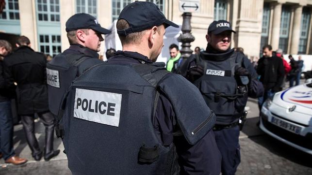 Detenido un hombre por el atropello de militares en Francia