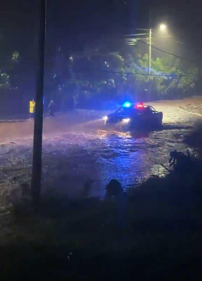 $!Varias instituciones se movilizaron para atender la emergencia en Santa Cruz.