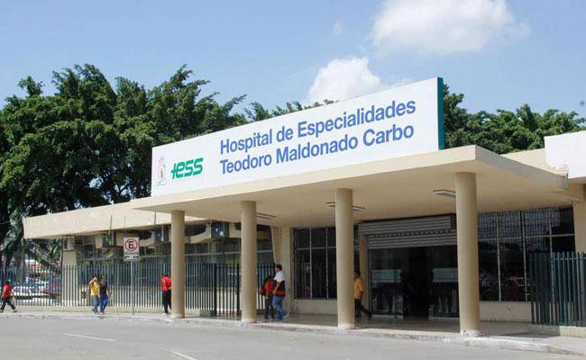 Exfuncionarios del IESS a juicio por peculado en compra de insumos para el hospital Teodoro Maldonado Carbo