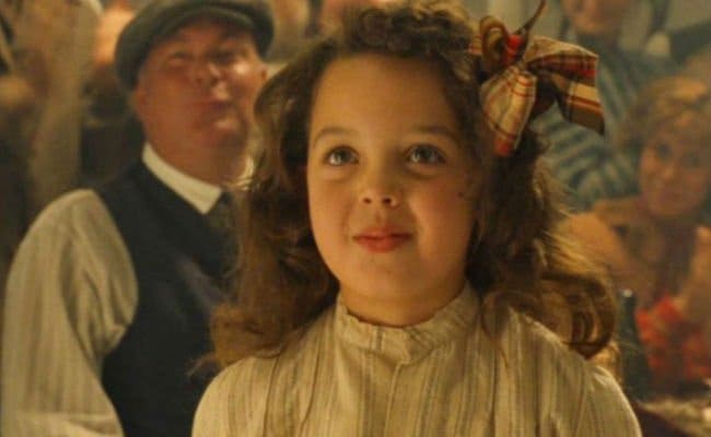 Así luce la niña que bailó con DiCaprio en Titanic