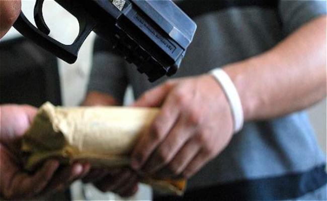 Dictan prisión contra presuntos extorsionadores en Quinindé: llamaban a amedrentar a su víctima