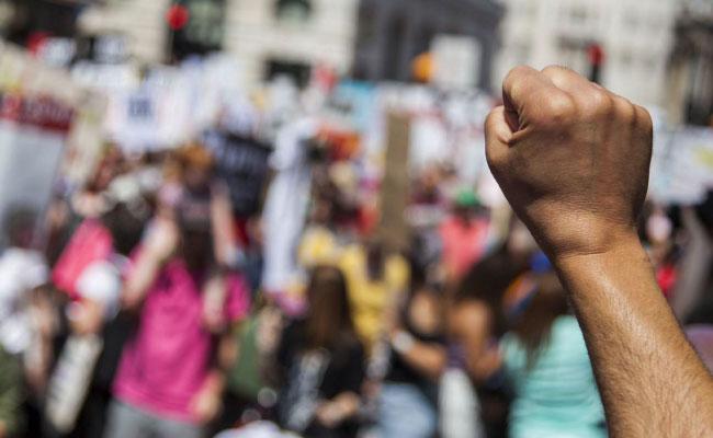 Exalcalde de Camilo Ponce Enríquez es procesado por sabotaje: dictaron medidas cautelares en su contra