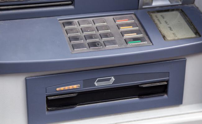 Así robaron más de $40.000 de un cajero automático en Cuenca; implicados fueron sentenciados