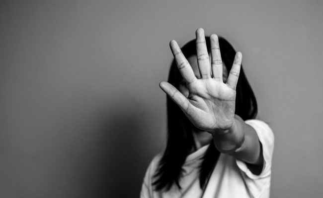 Quito: 19 años de prisión por violación a compañera de trabajo