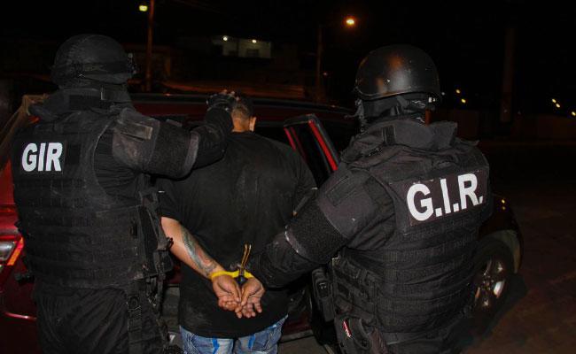 Ambato: Condenan a hombres que abusaron sexualmente y en grupo a una adolescente, que luego se suicidó