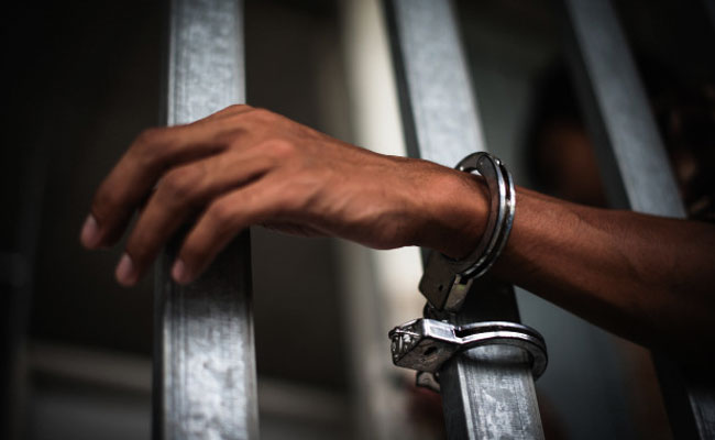 Recluso es condenado otra vez: 34 años de prisión por el asesinato de otro interno en cárcel de Esmeraldas