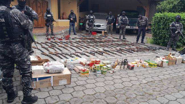 Adulto mayor procesado por tráfico de armas encontradas en Cumbayá