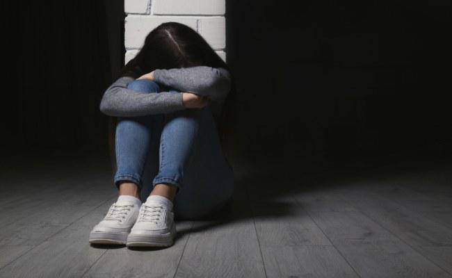 Ambato: hombre es condenado a 22 años de cárcel por la violación a su hijastra de 12 años