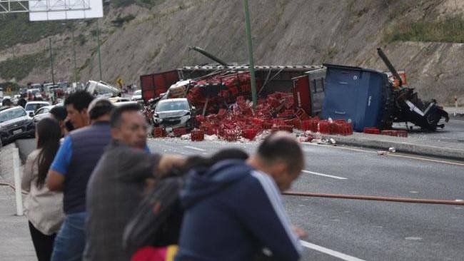 Choque múltiple en Guayllabamba: conductor habría conocido malas condiciones mecánicas