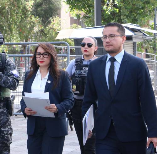 La ministra de Gobierno Nataly Morillo acudió a la Fiscalí­a General.
