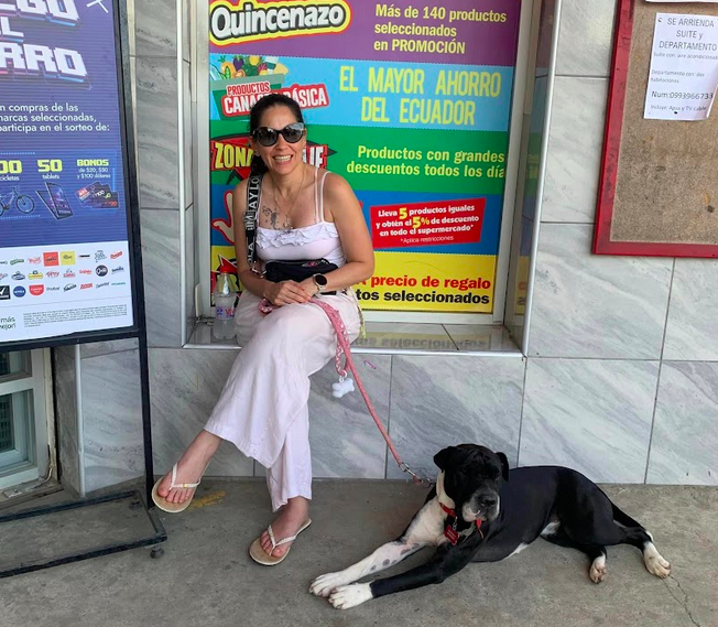 $!Luisa González asegura que también tiene dos hijos perrunos Bruno y Wuanda.