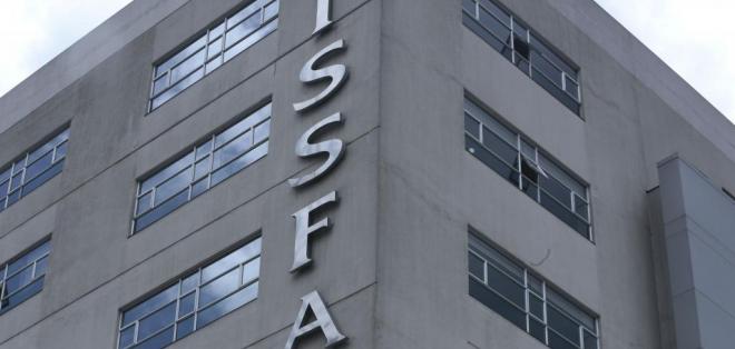 Comandantes de FF.AA. podrían dejar de integrar ISSFA