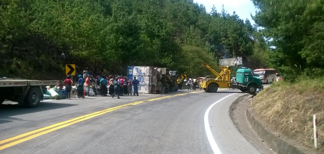 Al menos 12 heridos en accidente en vía Loja - Catamayo