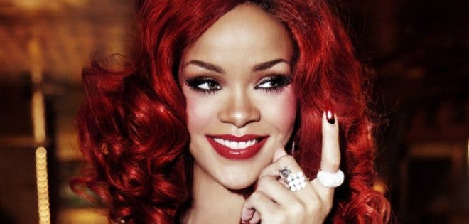 Rihanna impacta con producción fotográfica para Dior