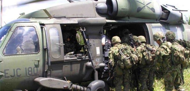 Un guerrillero de las FARC muerto y cuatro capturados en combates en Colombia