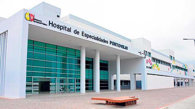 Ataque armado en exteriores de hospital en Portoviejo: sicarios disparan a familiares de heridos y a un guardia