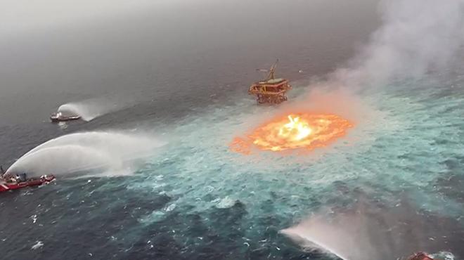 Impresionante círculo de fuego se generó tras fuga de gas en el golfo de México