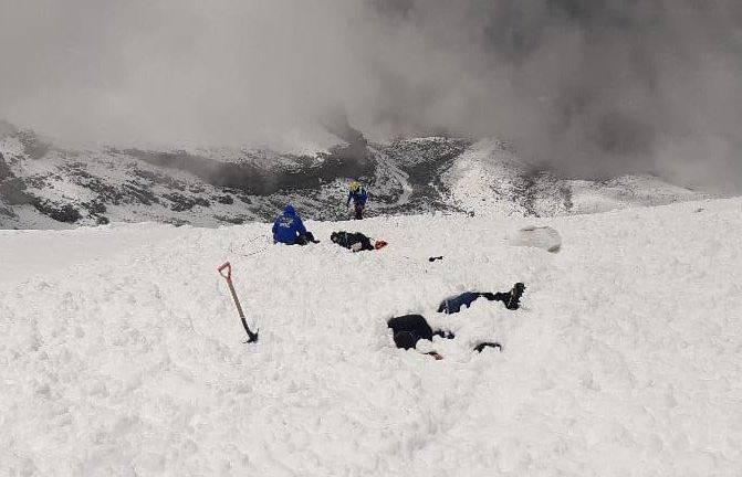 10 personas rescatadas, 3 fallecidas y 3 desaparecidas en el nevado Chimborazo