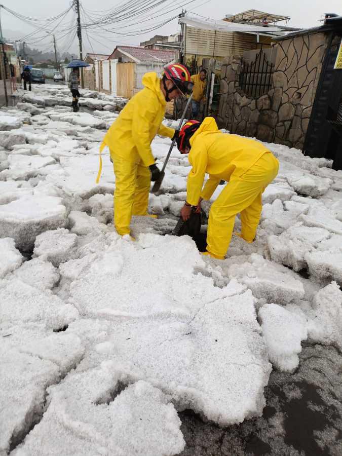 $!El Cuerpo de Bomberos de Tulcán atendió varias emergencias debido a las intensas lluvias.