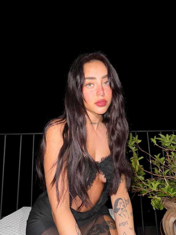 $!Nicki Nicole fue vista en el Trofeo Joan Gamper, luciendo una camiseta de Yamal.