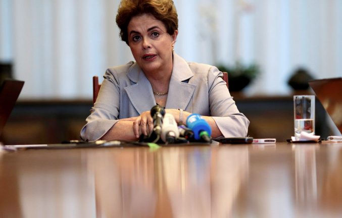 Inicia sesión que empezará a decidir la suerte de Rousseff