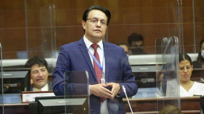 Fernando Villavicencio: ' troll center correísta opera en la Asamblea con recursos públicos'
