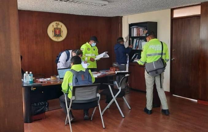 Secretaría de Salud del Municipio de Quito es allanada por caso de irregularidades en compra de pruebas Covid