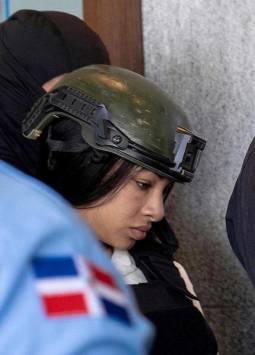 La cantante dominicana enfrenta un proceso judicial tras un operativo policial en su vehículo.