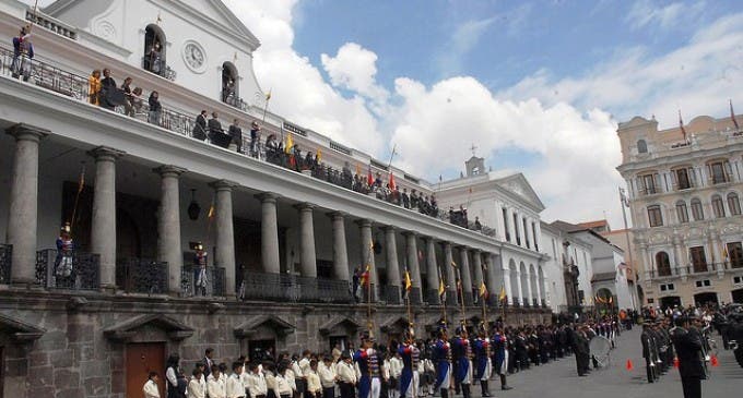 Ejecutivo emite decreto del proceso de transición de mando