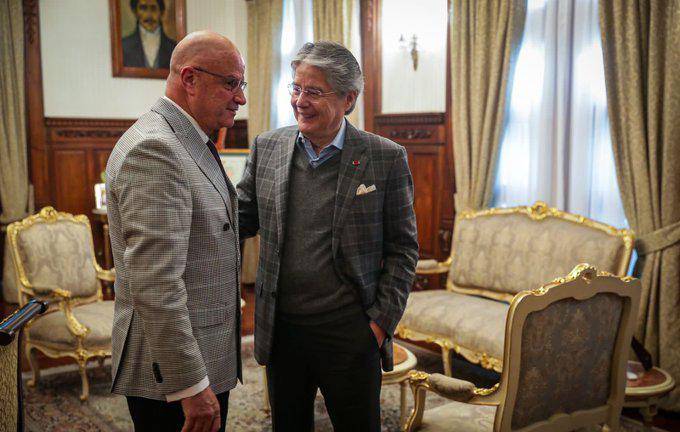 Alfredo Borrero se dirige a Guillermo Lasso para aclarar rumor sobre renuncia a la Vicepresidencia