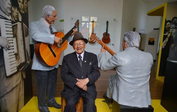 Centenario de vida del cantautor Nicolás Fiallos