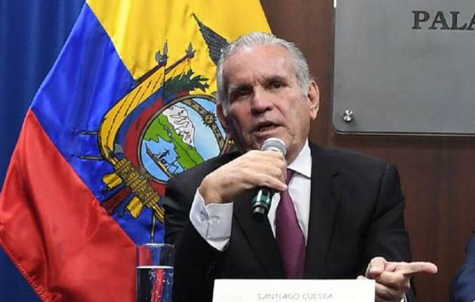 Fiscalía llama a exconsejero presidencial Santiago Cuesta por caso de corrupción en Hospital de Pedernales