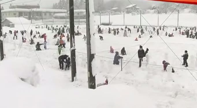 Japón bate el Guinness de muñecos de nieve hechos en una hora