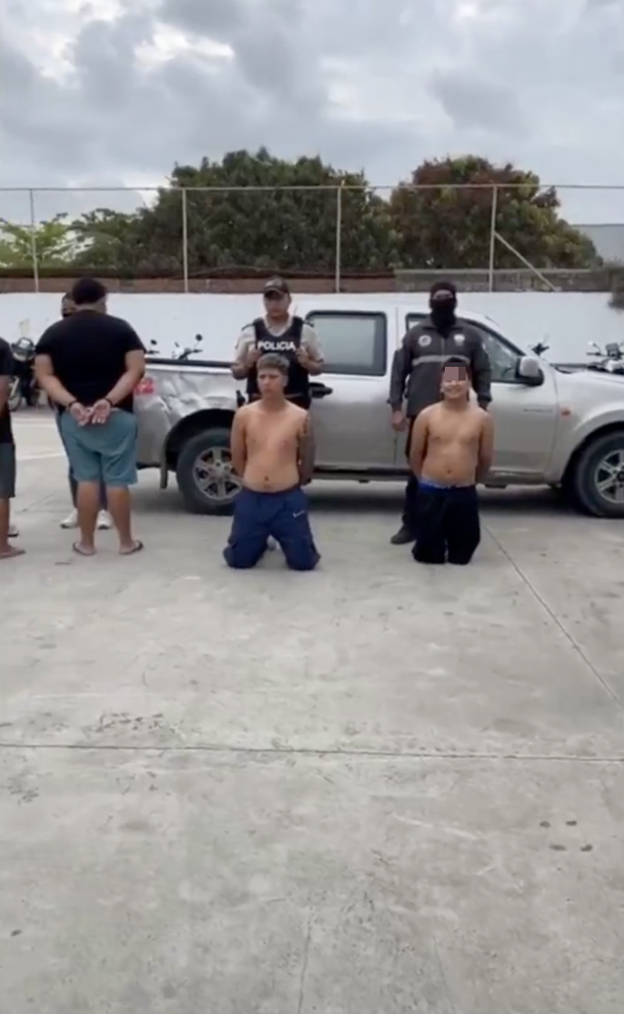 $!Sospechoso sonrió al ser mostrado antes las cámaras.