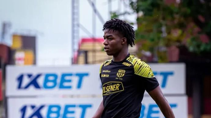 El nacido en Esmeraldas, tendrá su primera experiencia internacional conformando el primer plantel.