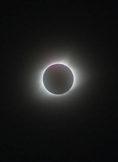 Eclipse solar completo.