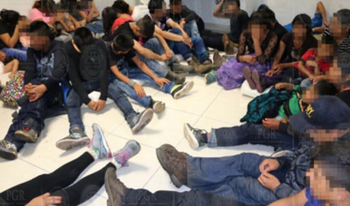 Dos ecuatorianos rescatados en México serán repatriados