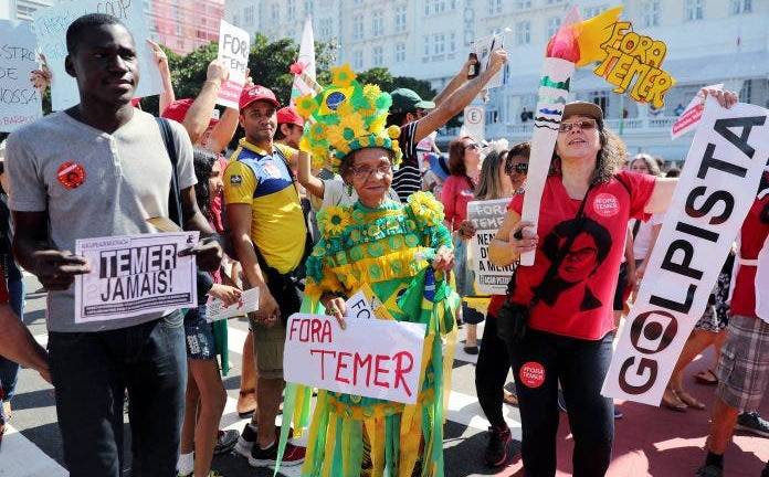 Brasil amanece sin autobuses en día de protestas contra Temer