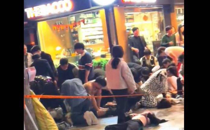 Decenas de personas con paro cardíaco durante fiesta de Halloween en Corea del Sur