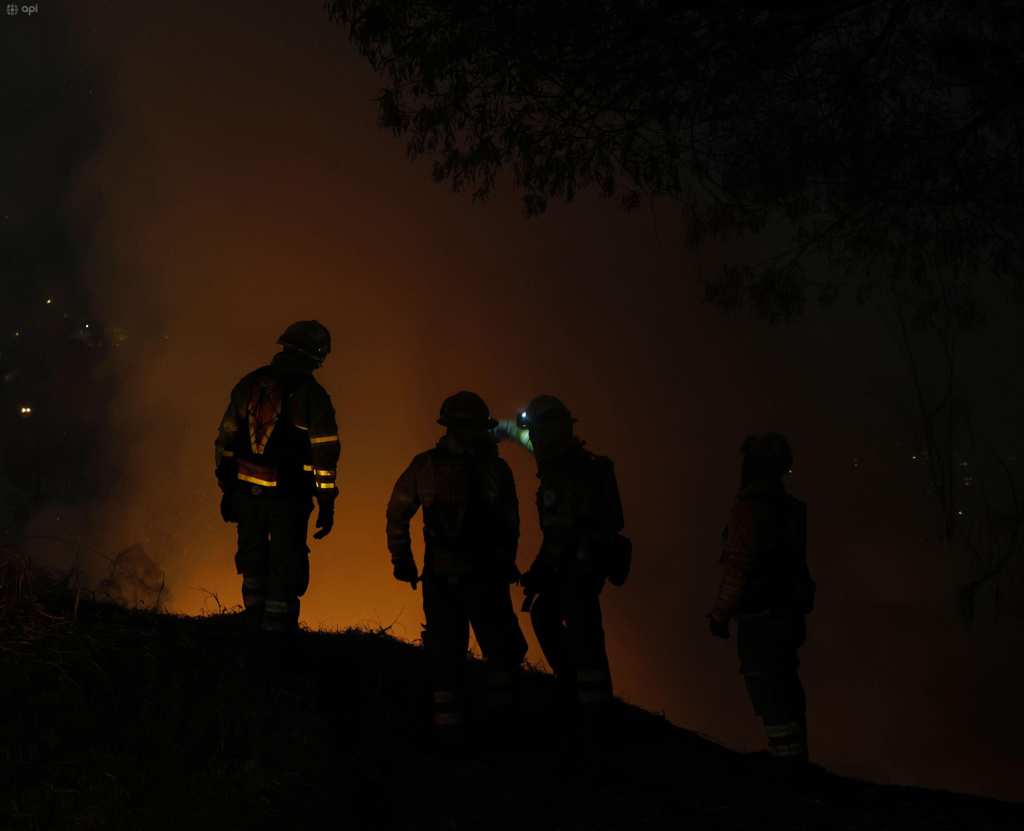 Incendios forestales en Ecuador aumentan a 13: Pichincha concentra la mayoría de emergencias