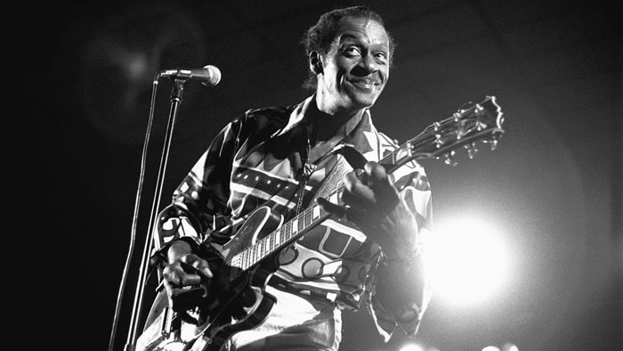 Pionero del rock n' roll Chuck Berry muere a los 90 años