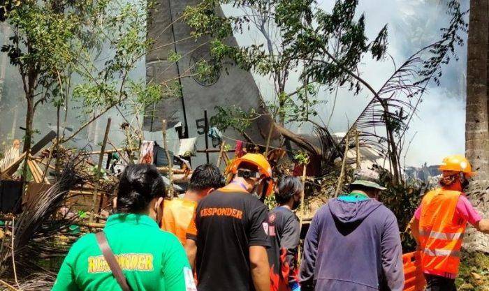 Accidente aéreo en Filipinas deja al menos 45 muertos, 53 heridos y 5 desaparecidos