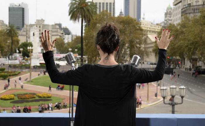 Ser Eva Perón por un minuto en el balcón de Casa Rosada