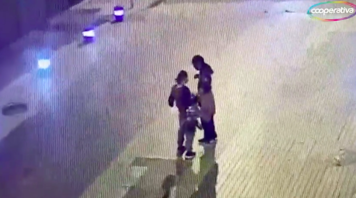 Video muestra minutos previos del calcinamiento de un hombre en las calles de Santiago